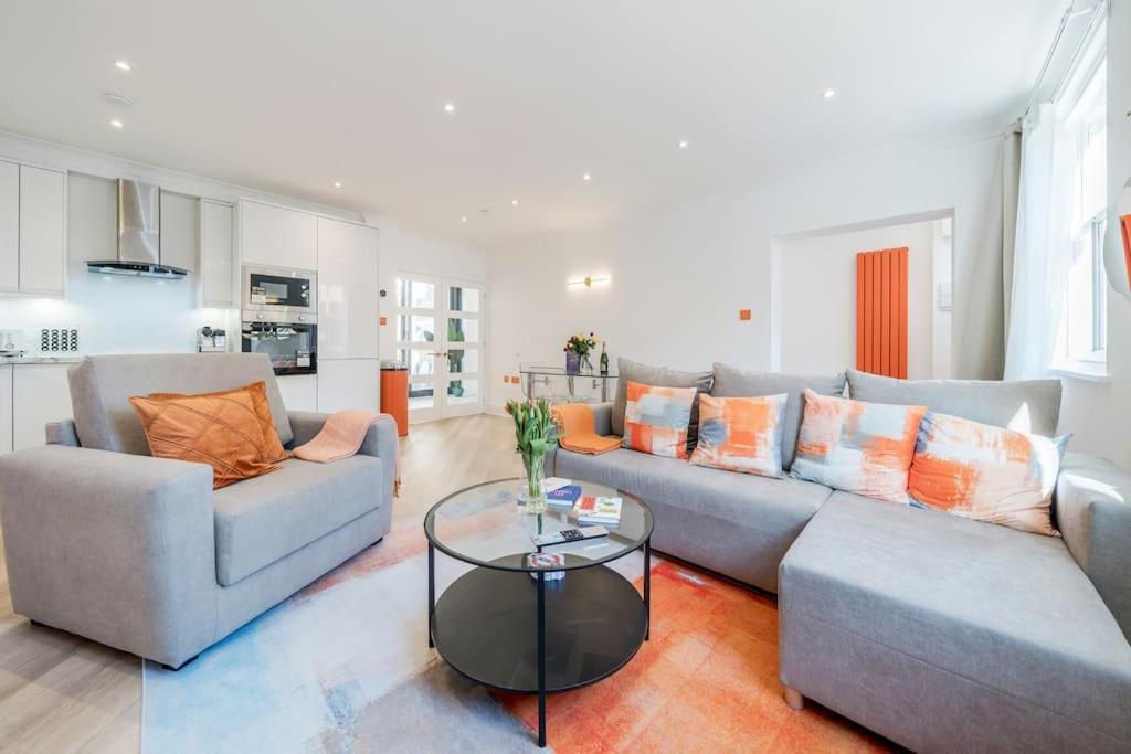 Vila House 10 Mins To Tower Bridge Hot Tub & Parking Londýn Exteriér fotografie