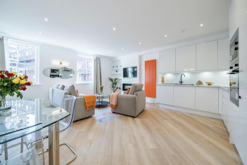 Vila House 10 Mins To Tower Bridge Hot Tub & Parking Londýn Exteriér fotografie