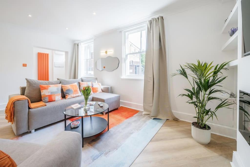 Vila House 10 Mins To Tower Bridge Hot Tub & Parking Londýn Exteriér fotografie