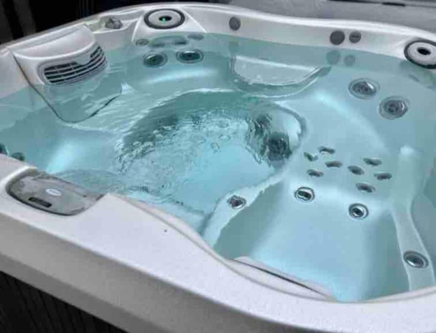Vila House 10 Mins To Tower Bridge Hot Tub & Parking Londýn Exteriér fotografie
