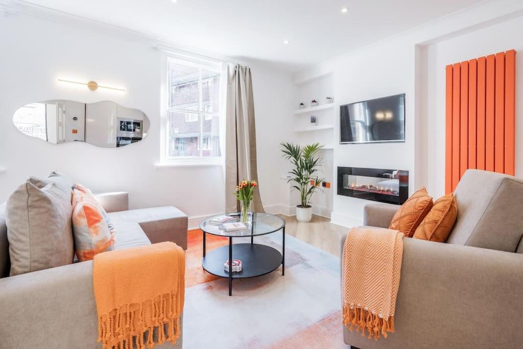Vila House 10 Mins To Tower Bridge Hot Tub & Parking Londýn Exteriér fotografie
